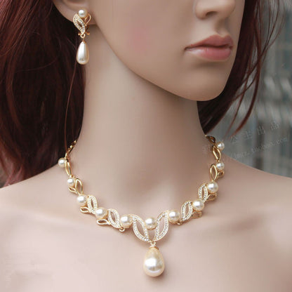 Crystal Rhinestone Pearl Necklace And Earrings Suite