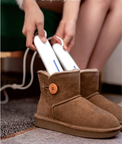 Footwear drying device in winter