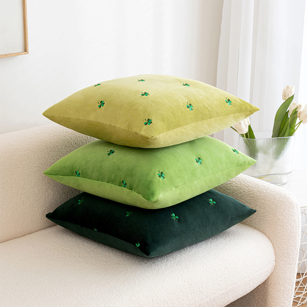 Big Four-Leaf Clover Velvet Pillow Cover