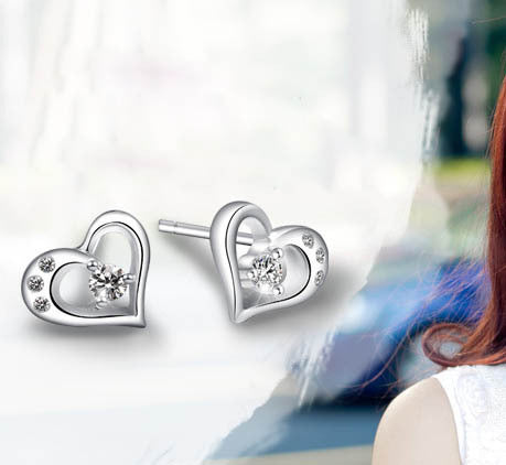 Women's Simple Heart 925 Sterling Silver Stud Earrings