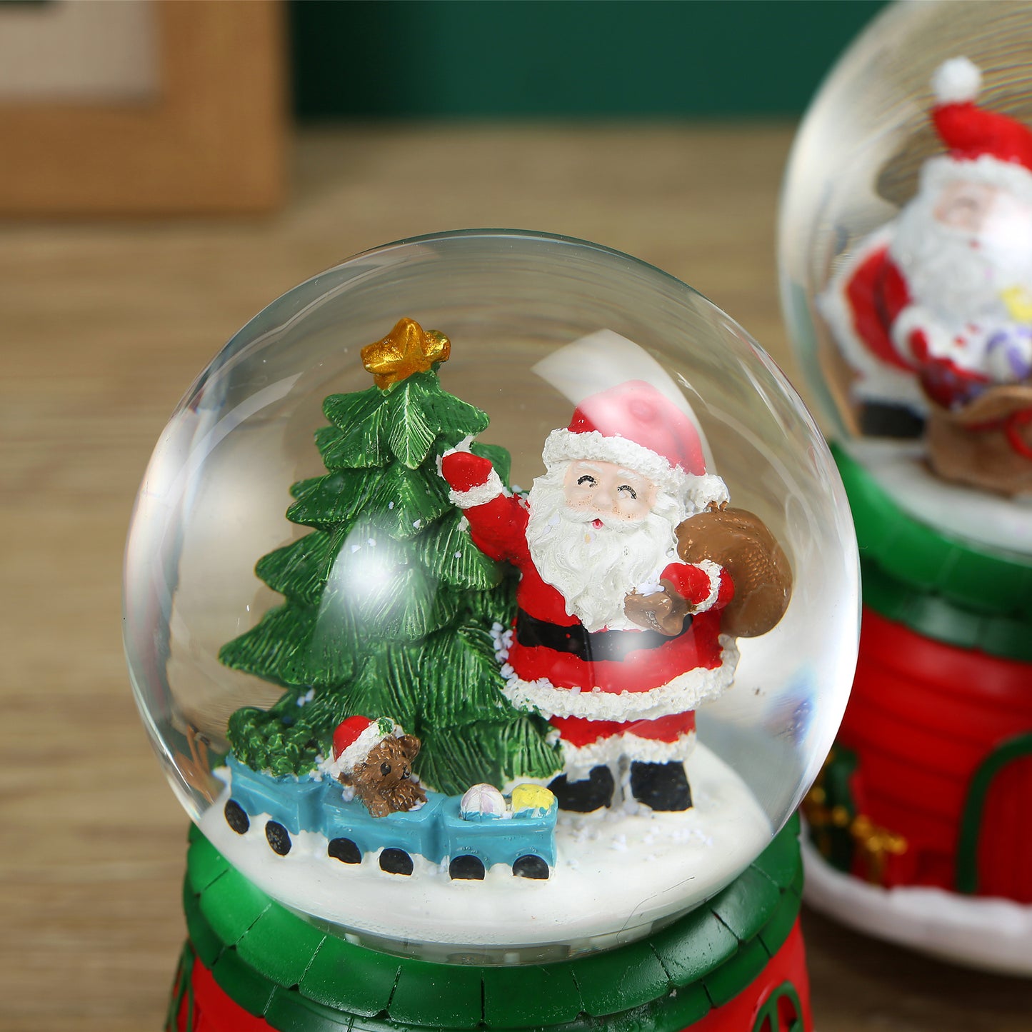 SINT Christmas Musical Glittering Water Snow Globe | Set of 2