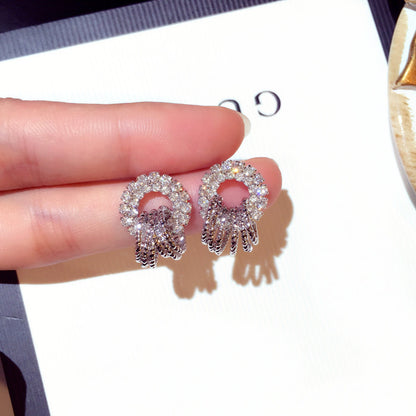 Fashion Personalized And Temperamental Stud Earrings Women