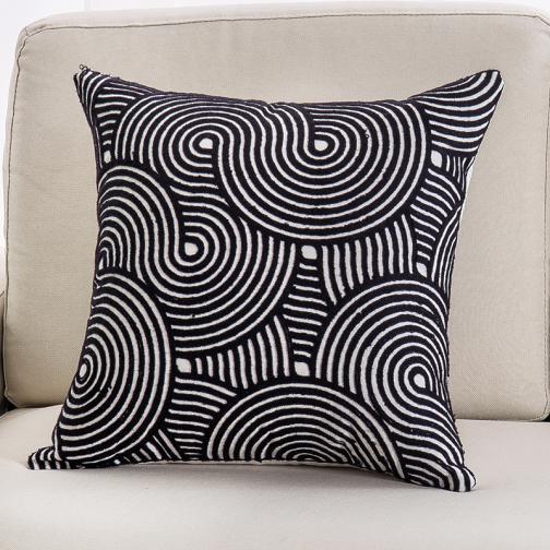 Fashion Personalized Embroidery Couch Pillow