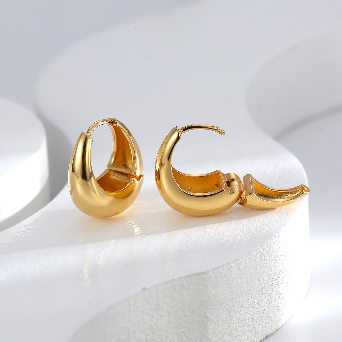 Ancient Style Gold Earrings Women's Retro