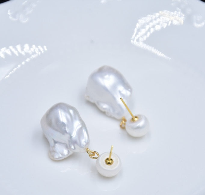 Exaggerated Baroque Tail Bead Stud Earrings