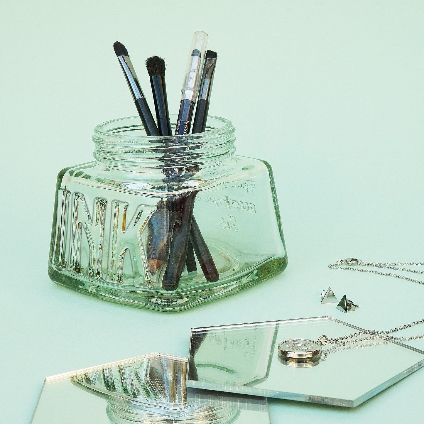 Inkpen Pot Desk Tidy